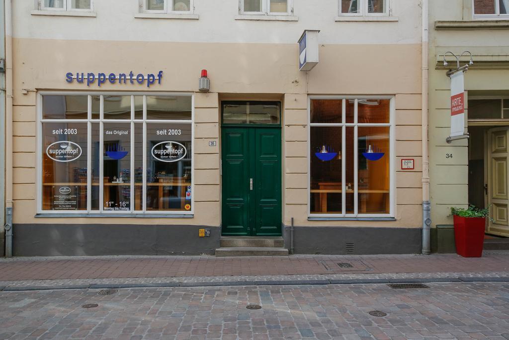 Apartments Fleischhauerstrasse Любек Екстериор снимка