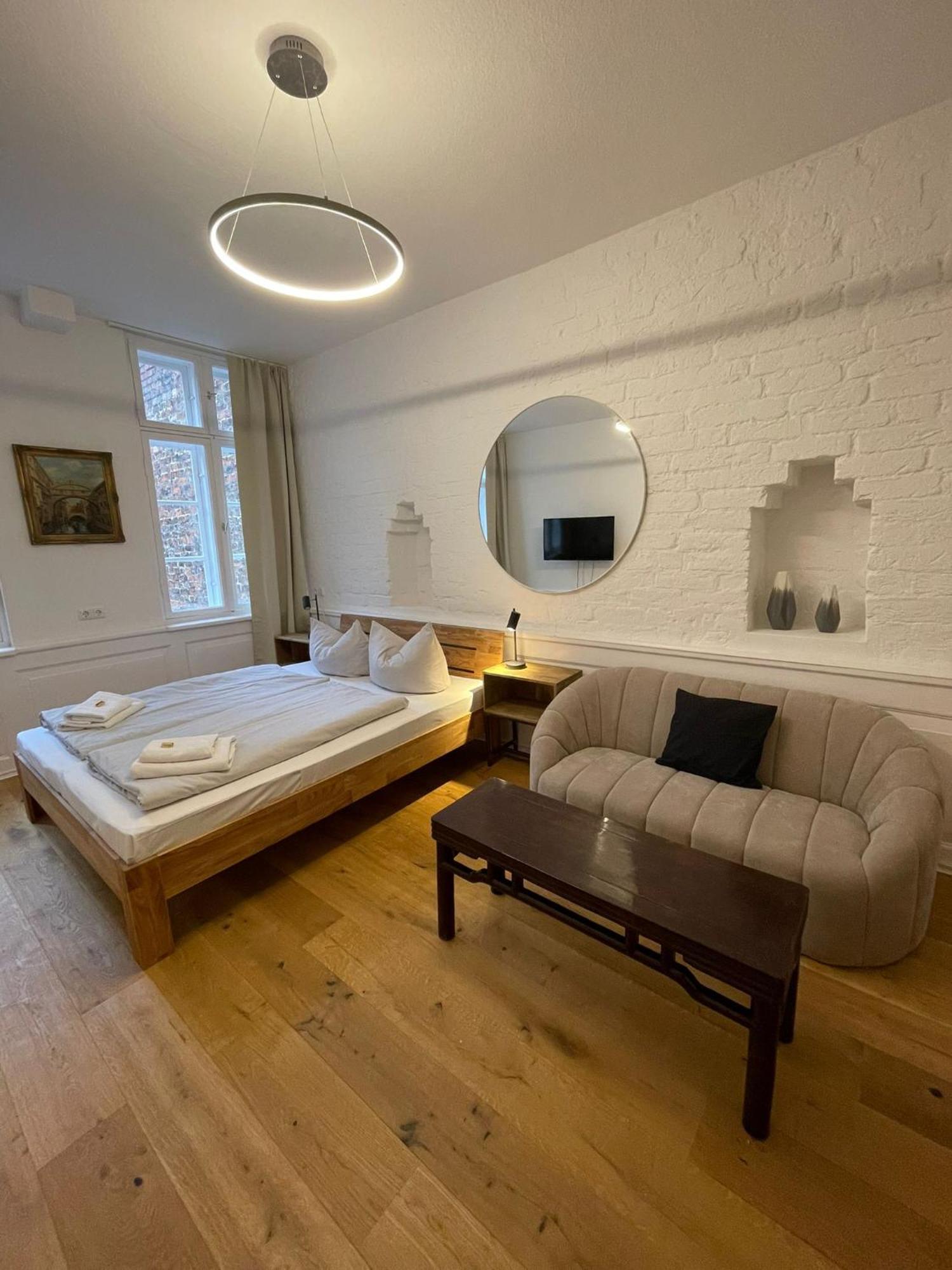 Apartments Fleischhauerstrasse Любек Екстериор снимка
